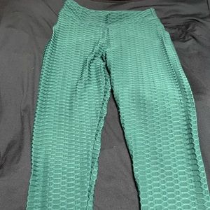Green puckered leggings